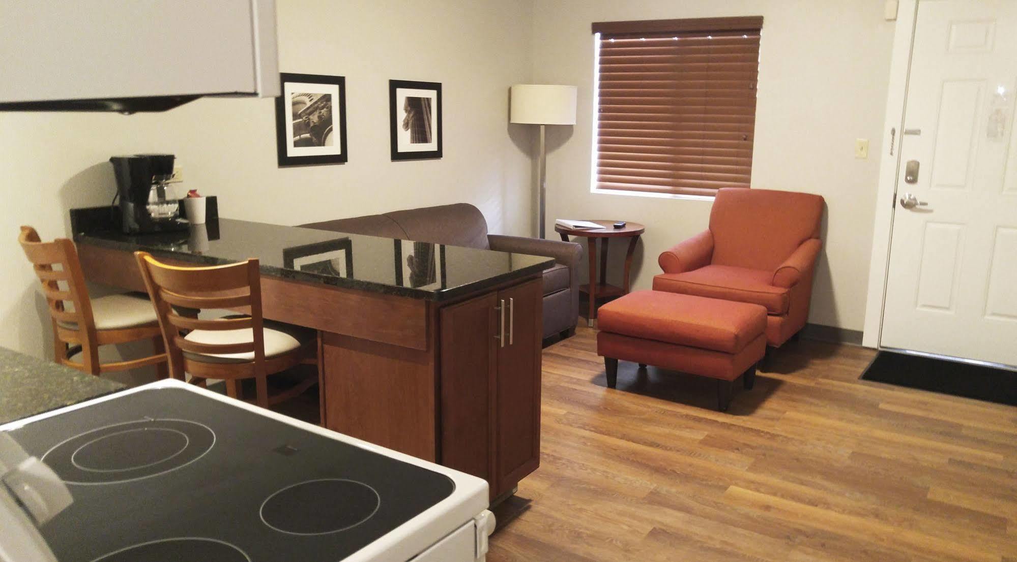 Affordable Suites Of America Portage Exterior photo