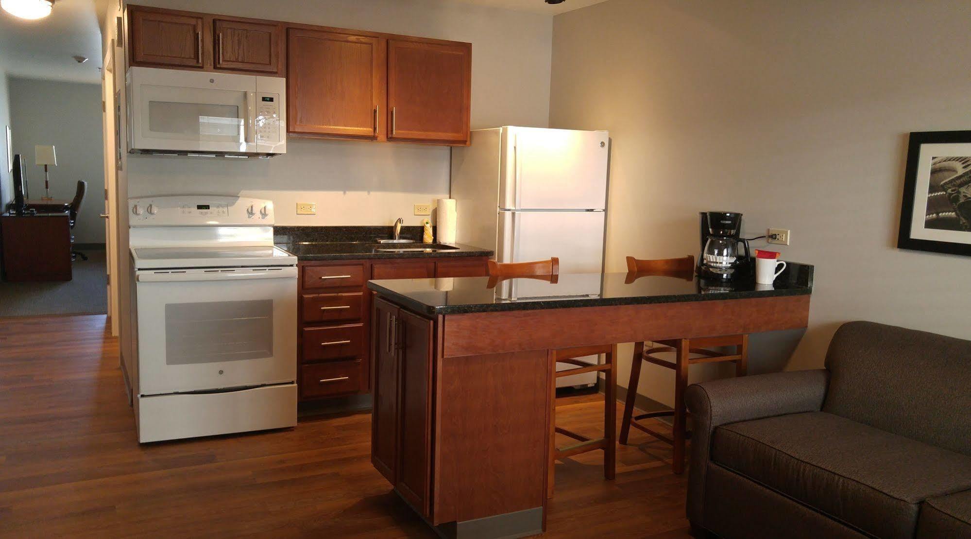 Affordable Suites Of America Portage Exterior photo
